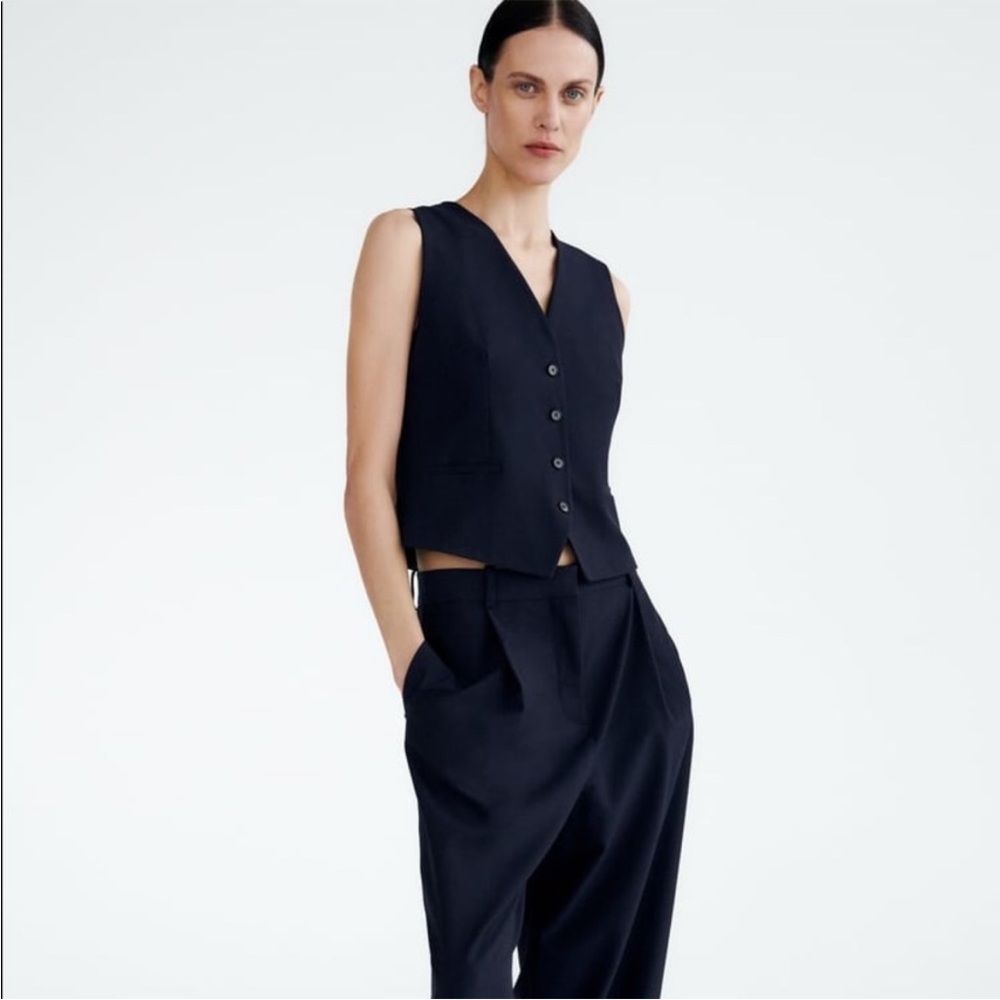 Zara fitted pocketed vest navy